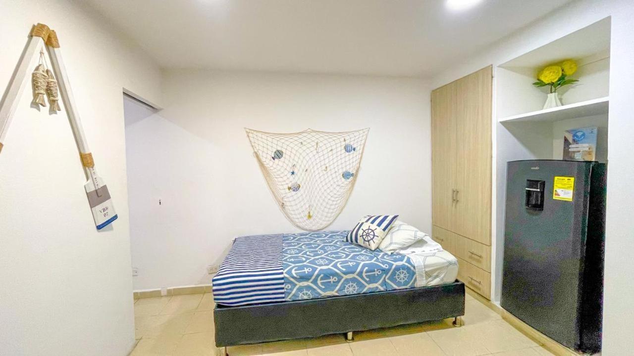 En El Laguito Con Piscina Y A Pasos De La Playa Apartamento