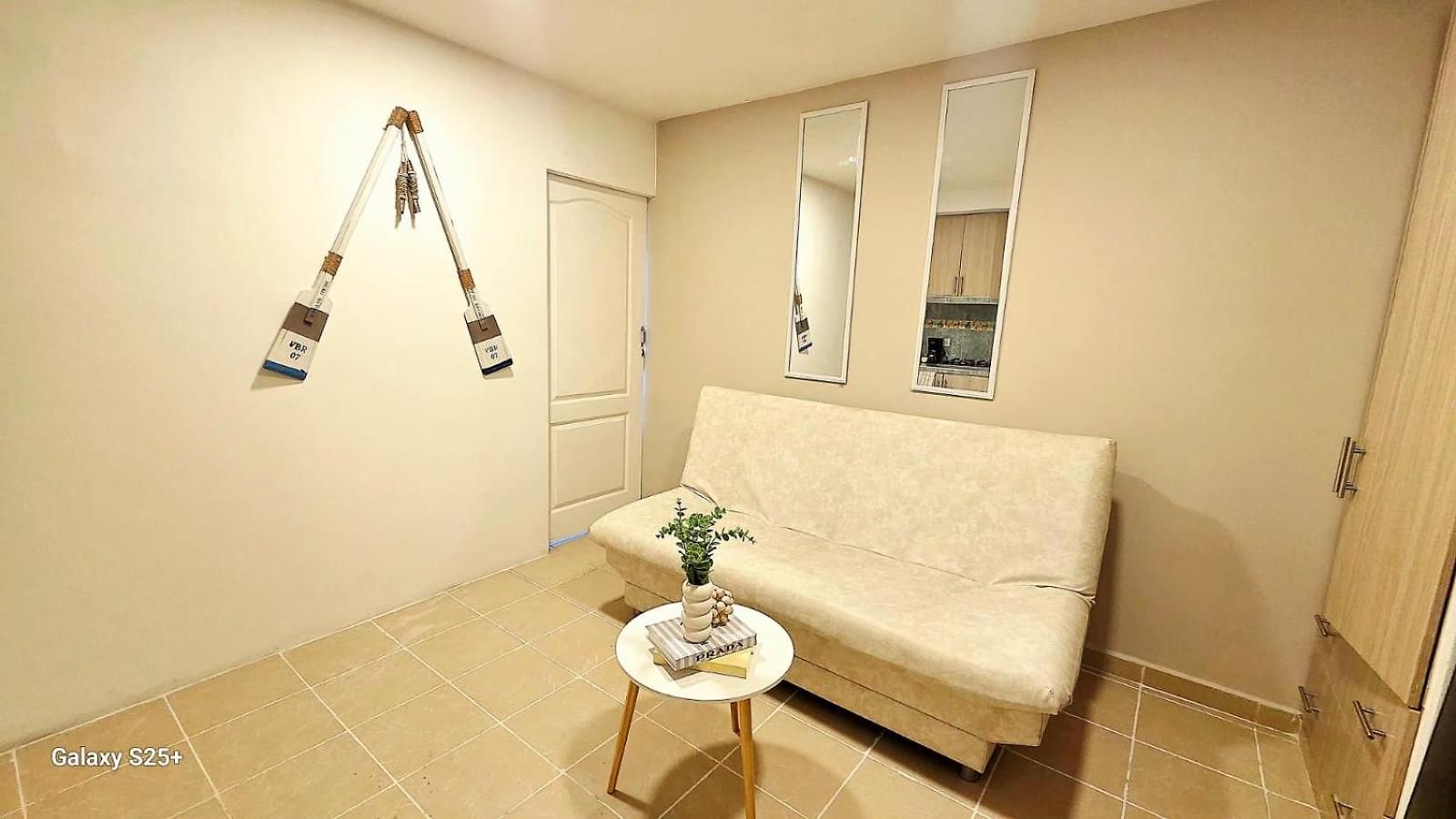 En El Laguito Con Piscina Y A Pasos De La Playa Apartamento *