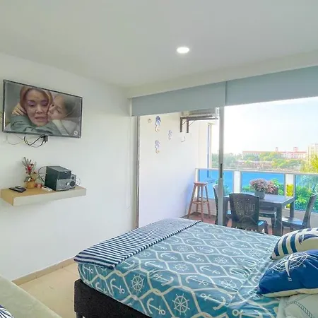 Apartamento En El Laguito Con Piscina Y A Pasos De La Playa *